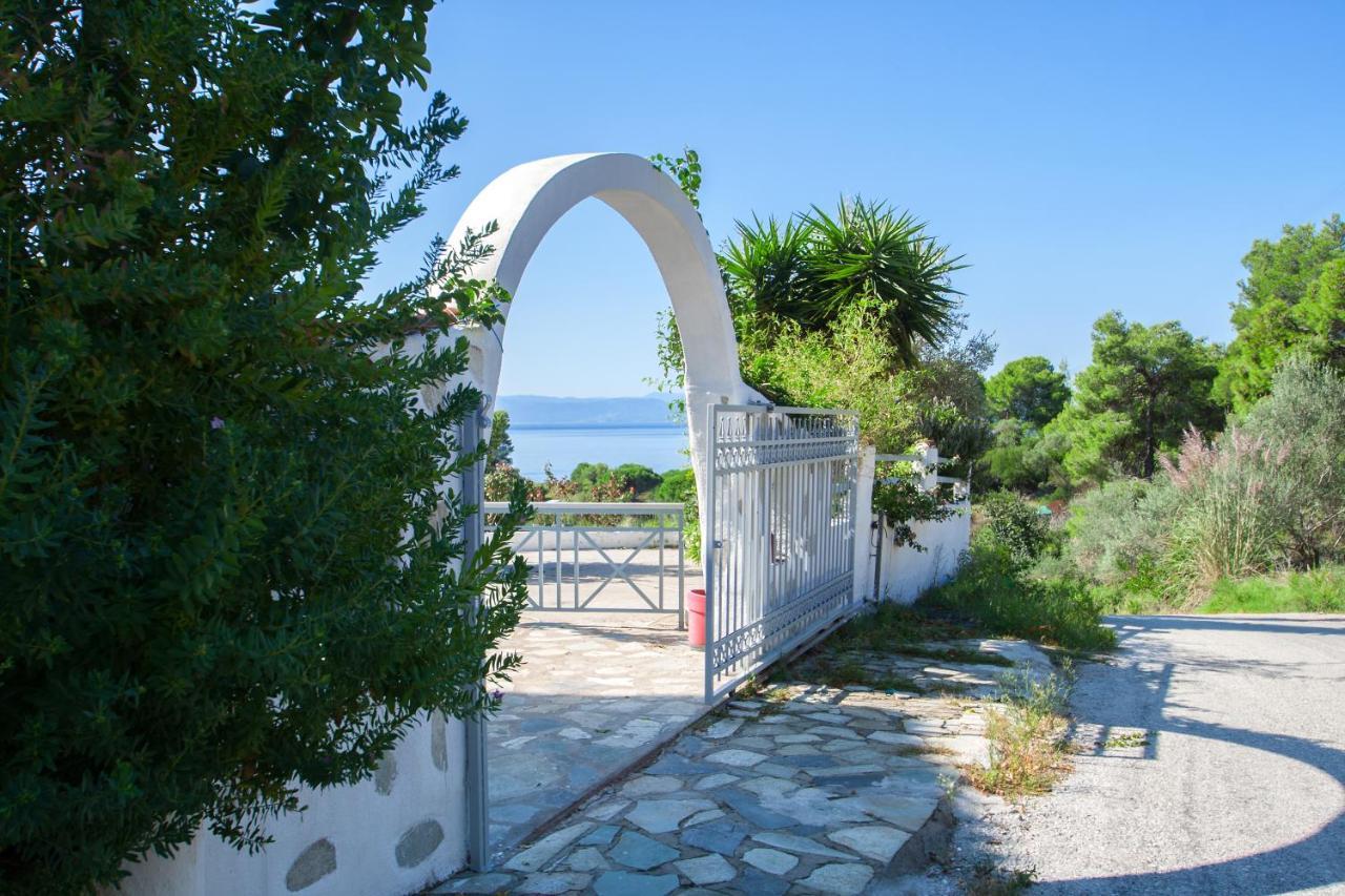 Angelos Studios Vromolimnos エクステリア 写真